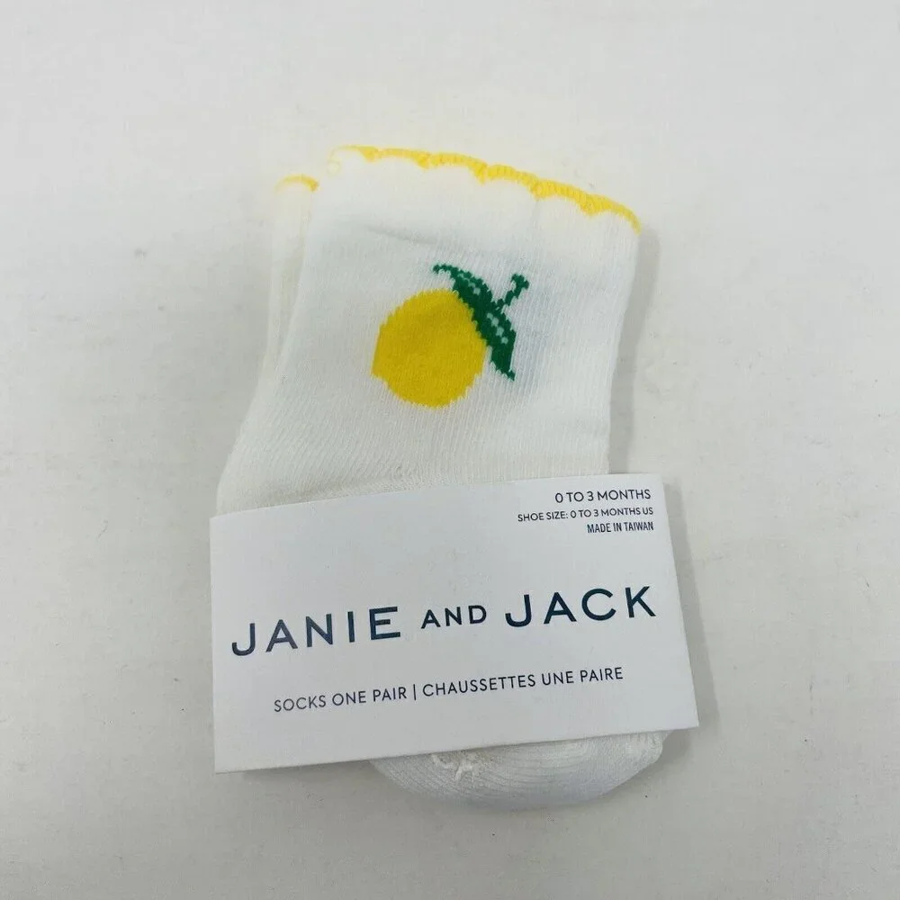 Janie and Jack Baby Girls 0-3 Months Lemon Print Scalloped Ankle Socks in White